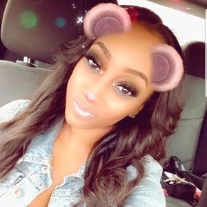 Meet your Posher, Latisha